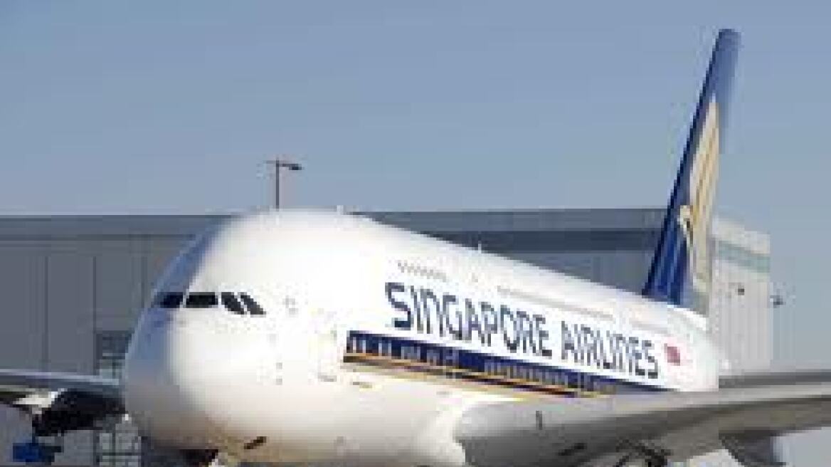 Η Singapore Airlines καθήλωσε αεροσκάφη της